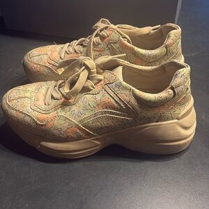 Gucci liberty sneakers size 36